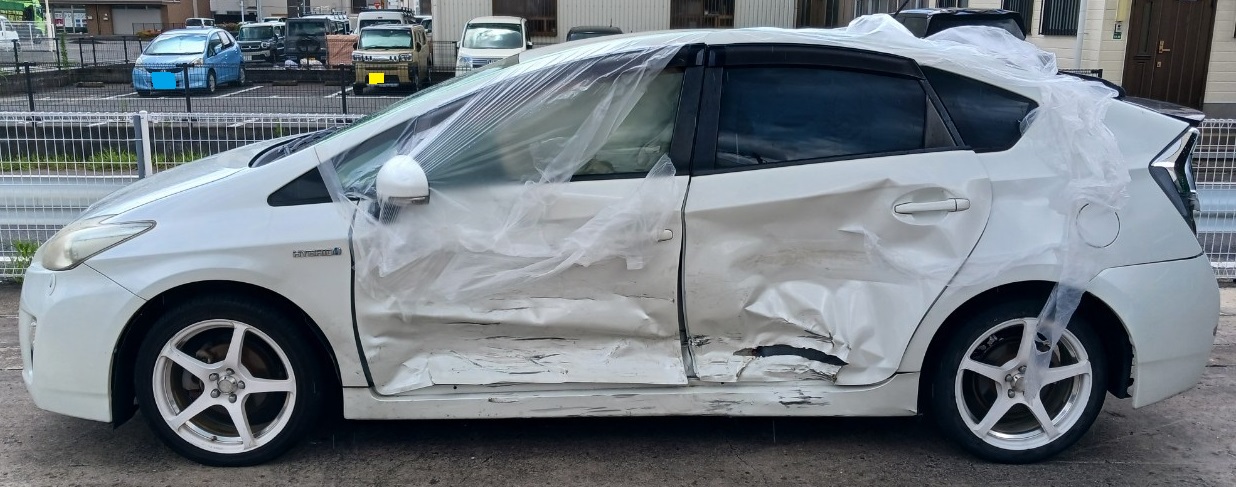 トヨタ プリウス