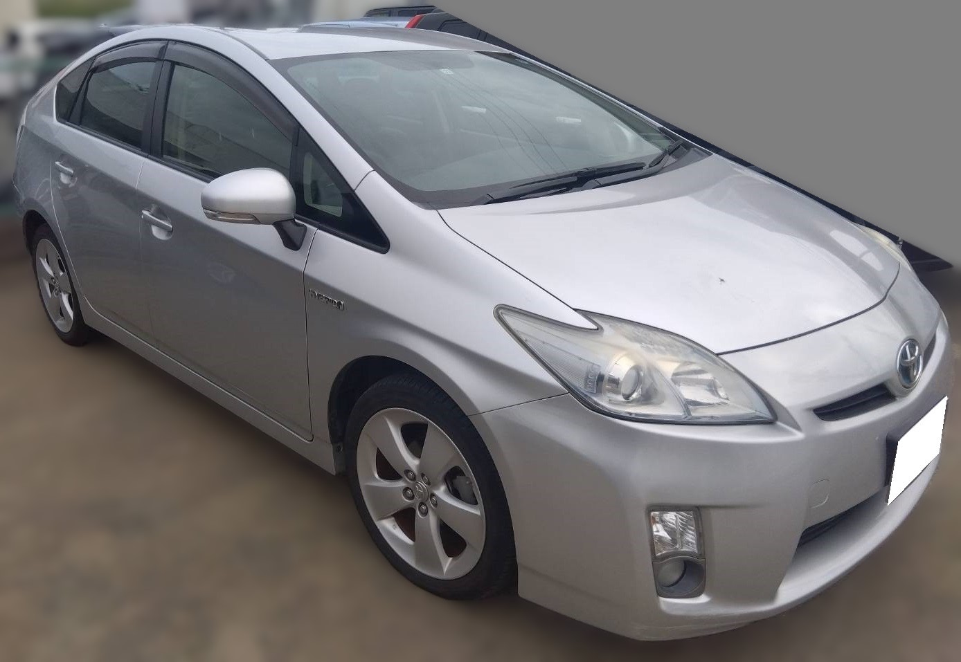 トヨタ プリウス