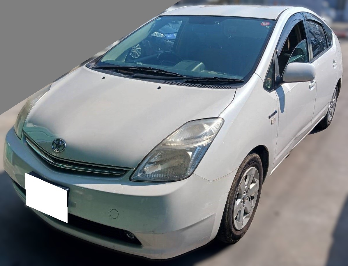 トヨタ プリウス