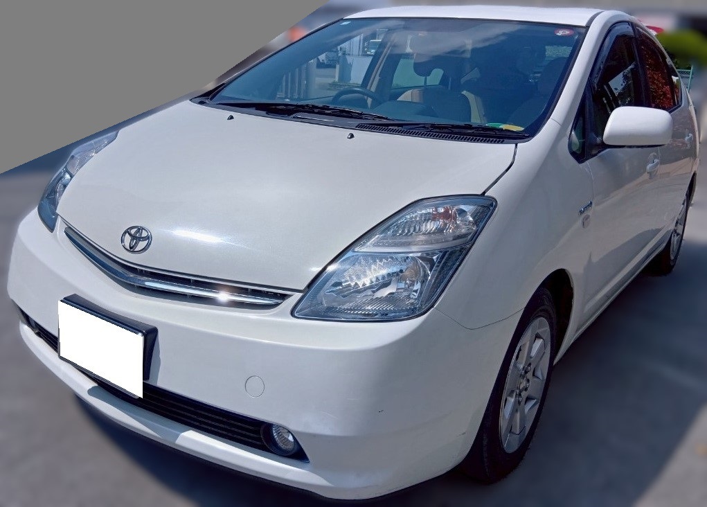 トヨタ プリウス