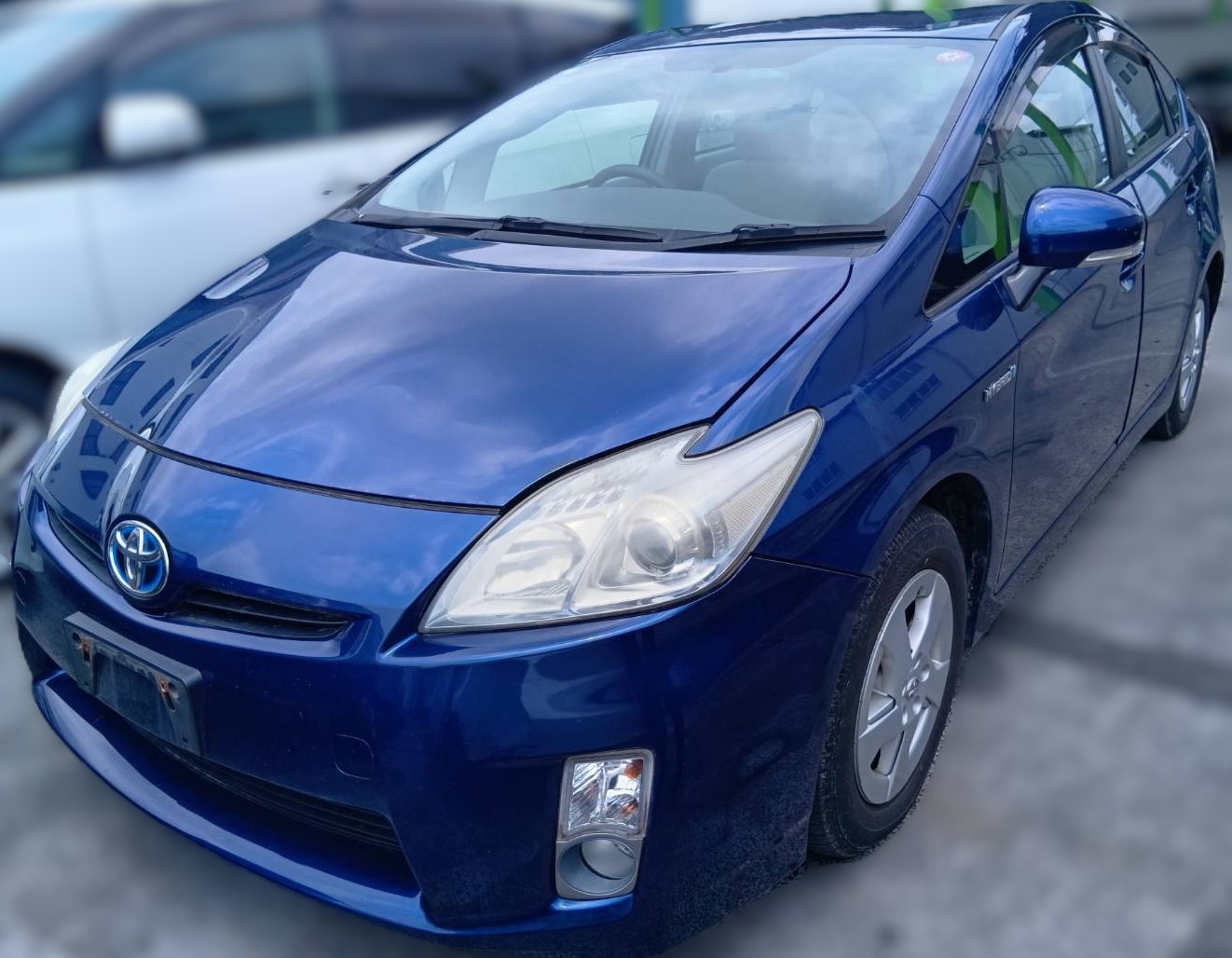 トヨタ プリウス