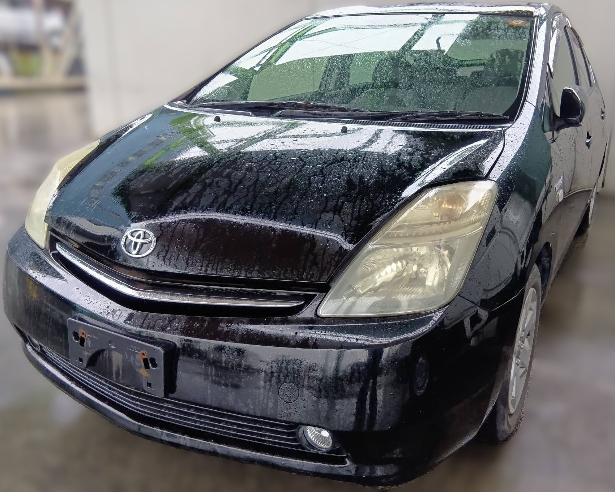 トヨタ プリウス