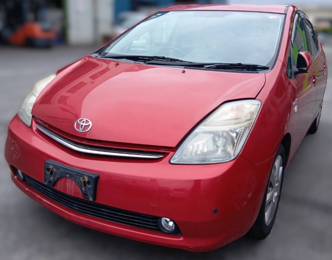 トヨタ プリウス