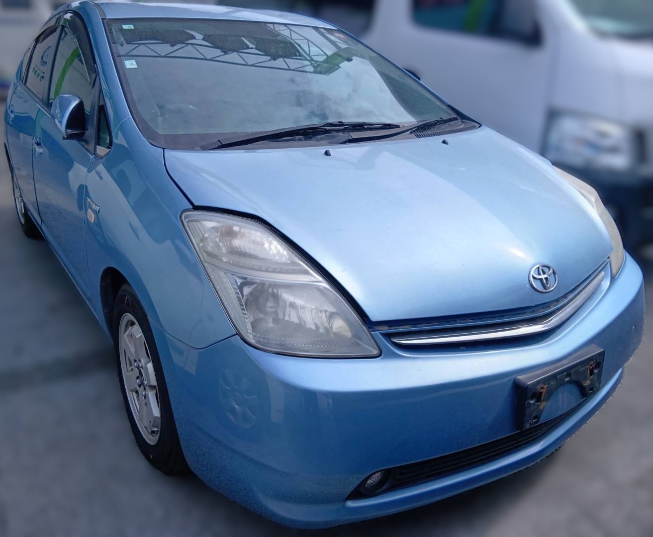 トヨタ プリウス