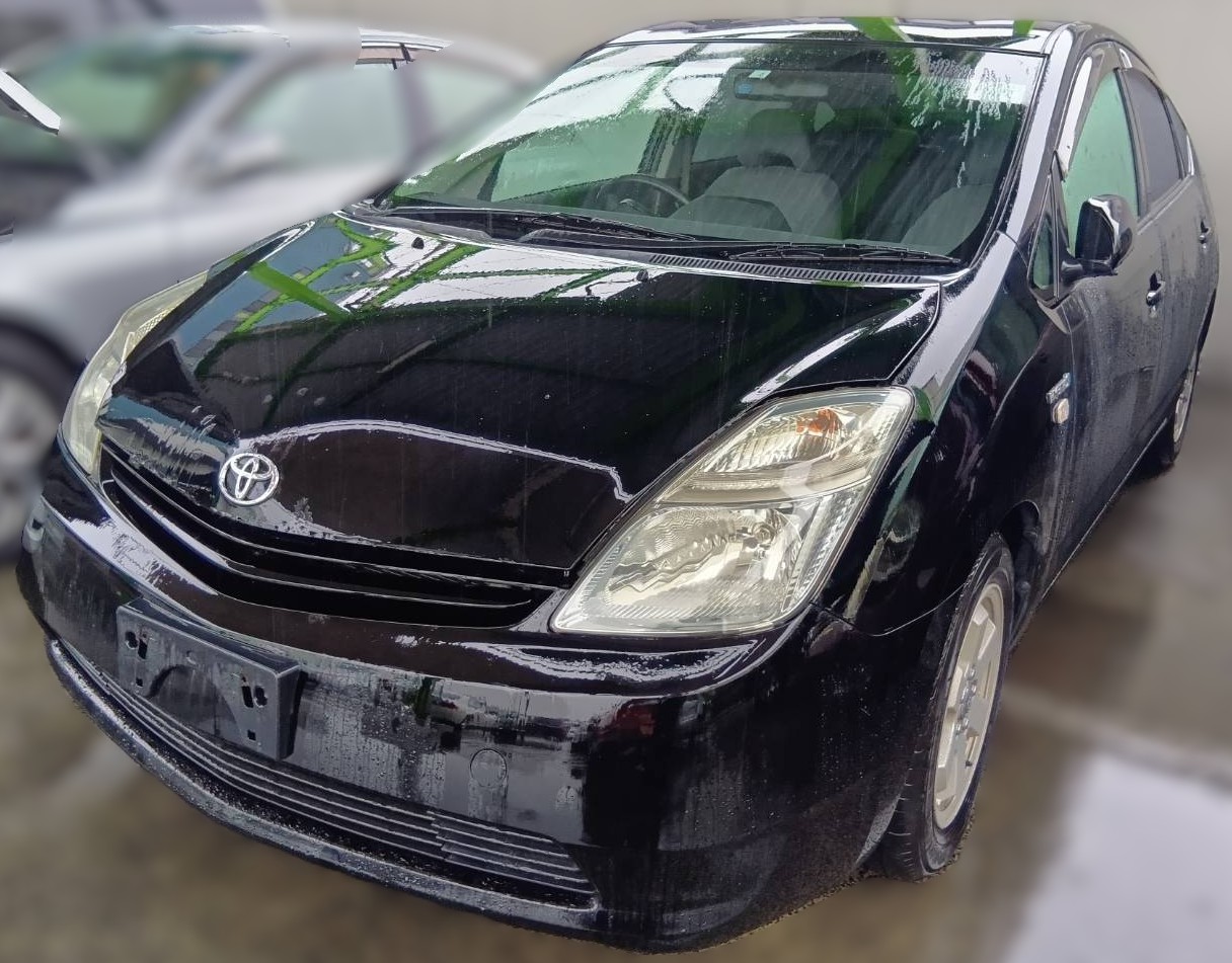 トヨタ プリウス