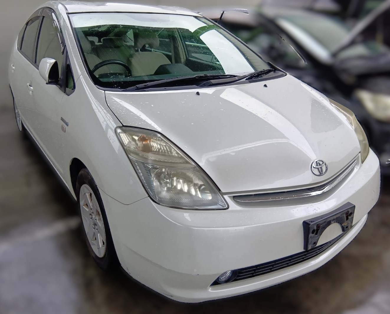 トヨタ プリウス