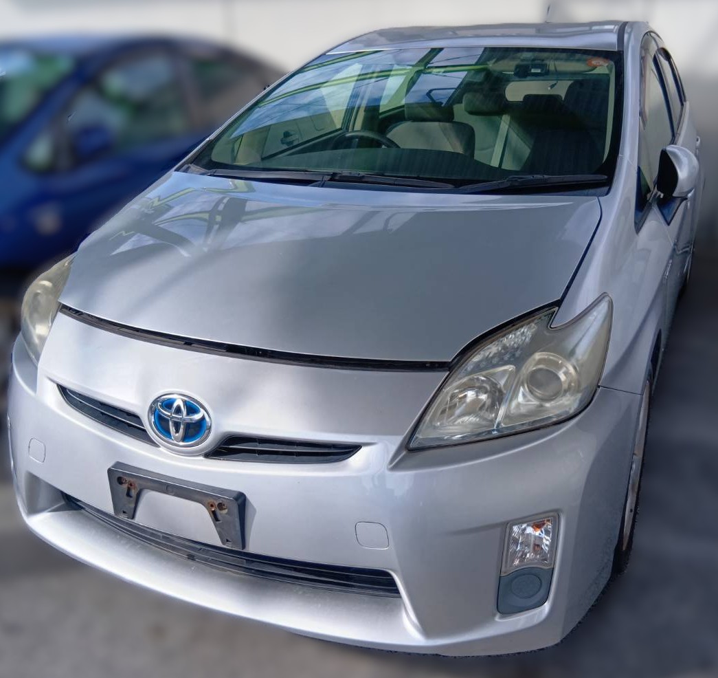 トヨタ プリウス