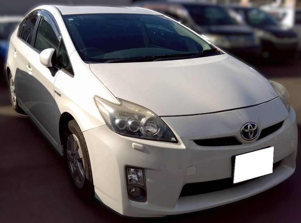 トヨタ プリウス