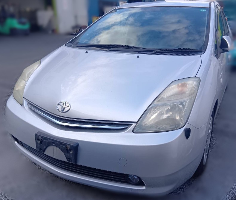 トヨタ プリウス