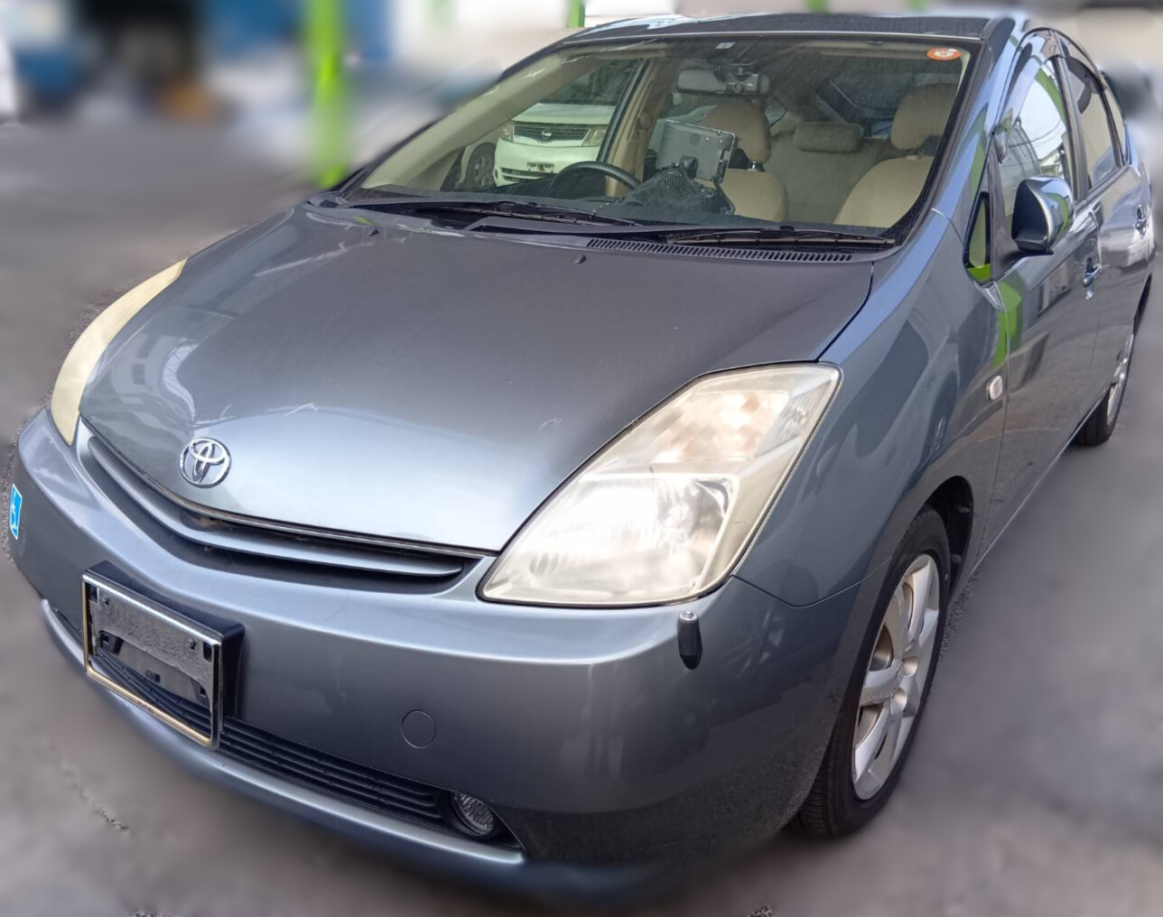 トヨタ プリウス