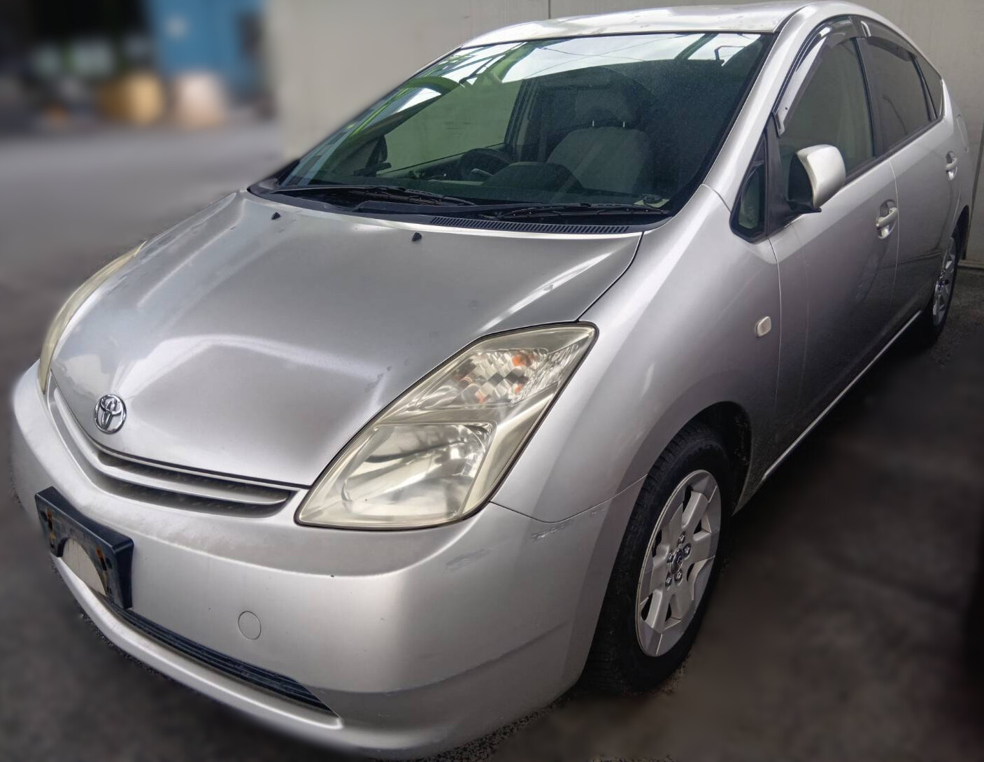 トヨタ プリウス