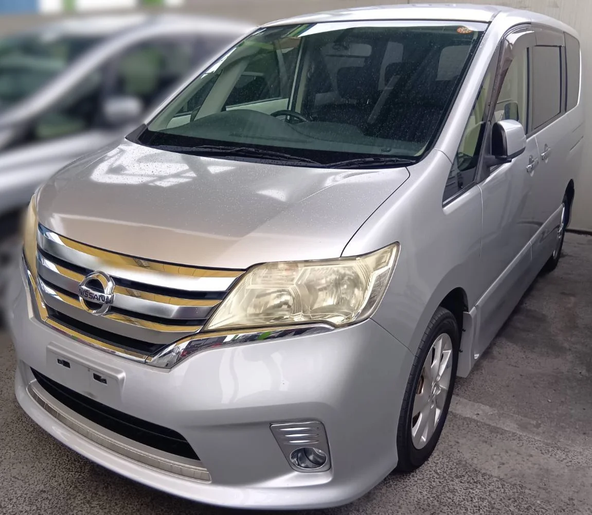 日産 セレナ